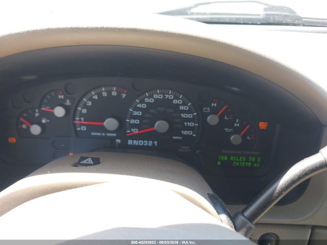 45293853 :رقم المزاد ، 1FMZU74E15UA93018 vin ، 2005 Ford Explorer Eddie Bauer مزاد بيع
