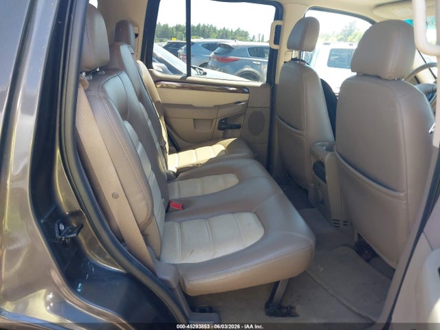 45293853 :رقم المزاد ، 1FMZU74E15UA93018 vin ، 2005 Ford Explorer Eddie Bauer مزاد بيع