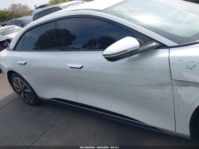 Lucid Air Pure 2023 50EA1PFA7PA007179 Image 14