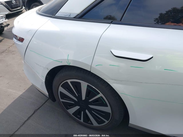 Lucid Air Pure 2023 50EA1PFA7PA007179 Image 12