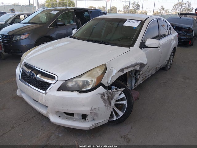 45293913 :رقم المزاد ، 4S3BMBC69E3005972 vin ، 2014 Subaru Legacy 2.5i Premium مزاد بيع