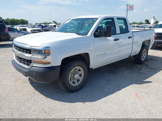 Chevrolet Silverado 1500 Wt 2017 1GCRCNEC6HZ154329 Image 2