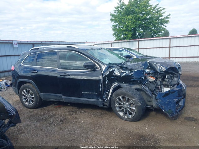 1C4PJMLN1KD168137 Jeep Cherokee Latitude Plus 4x4