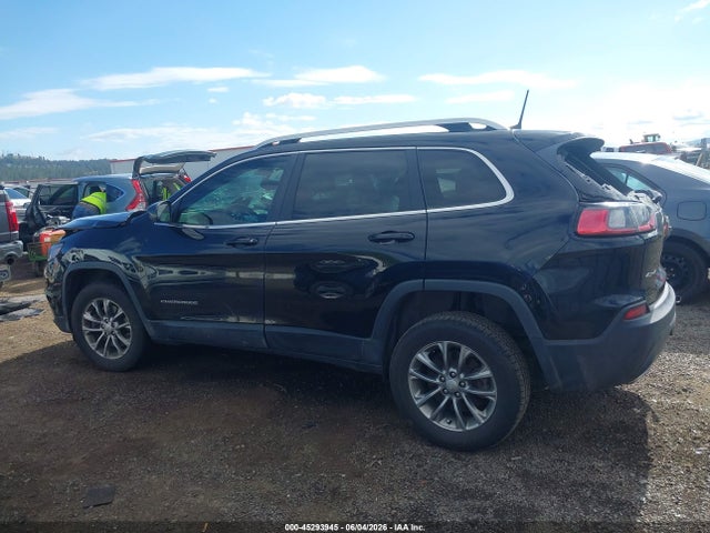 1C4PJMLN1KD168137 Jeep Cherokee Latitude Plus 4x4