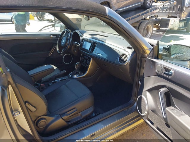 3VW5DAAT4JM515636 Volkswagen Beetle 2.0t Coast/2.0t S/2.0t Se