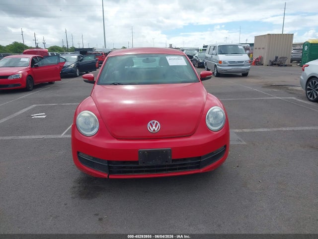 2012 Volkswagen Beetle 2.5l მანქანა იყიდება აუქციონზე, vin: 3VWJP7ATXCM645920, აუქციონის ნომერი: 45293955