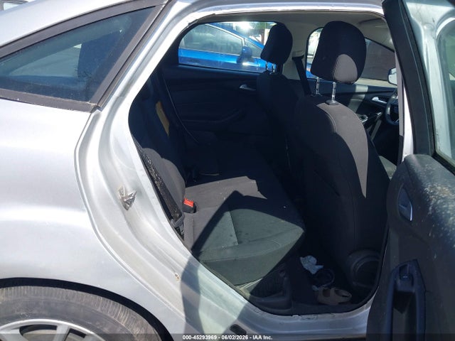 1FADP3F28FL370133 Ford FOCUS SE