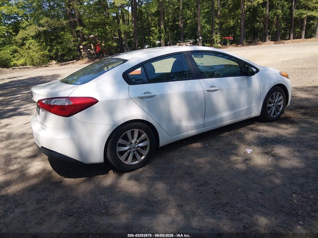 2015 Kia Forte Lx მანქანა იყიდება აუქციონზე, vin: KNAFX4A6XF5340779, აუქციონის ნომერი: 45293970