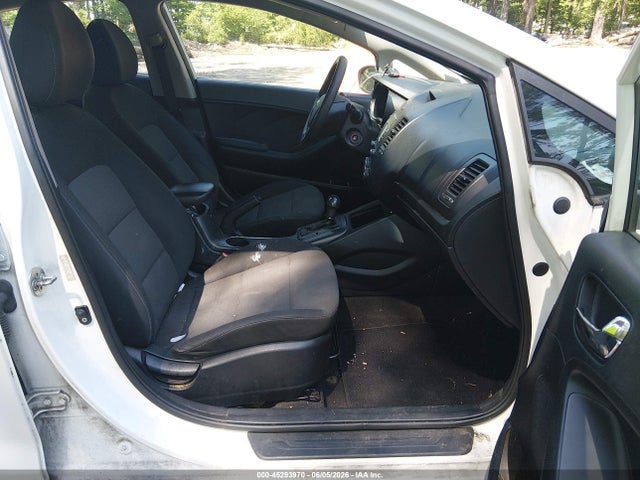 2015 Kia Forte Lx მანქანა იყიდება აუქციონზე, vin: KNAFX4A6XF5340779, აუქციონის ნომერი: 45293970