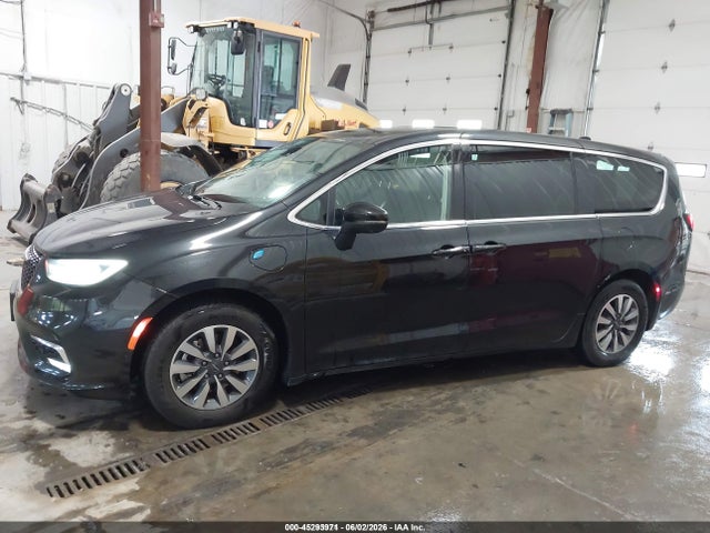 2C4RC1L70PR572747 Chrysler Pacifica Hybrid Touring L