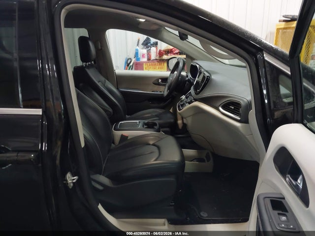 2C4RC1L70PR572747 Chrysler Pacifica Hybrid Touring L