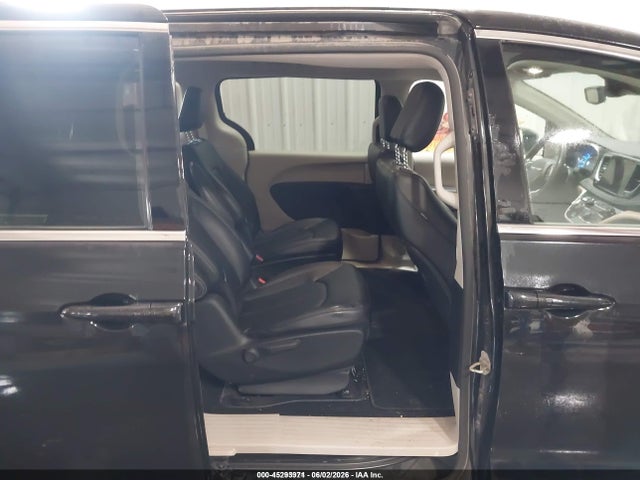 2C4RC1L70PR572747 Chrysler Pacifica Hybrid Touring L
