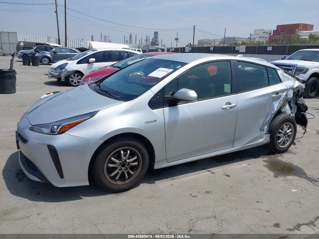 Toyota Prius Le 2020 JTDKARFU3L3120060 Image 2