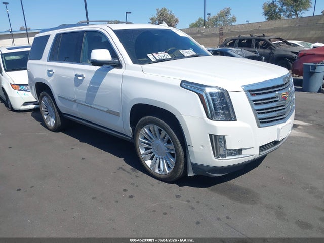 2017 Cadillac Escalade Platinum მანქანა იყიდება აუქციონზე, vin: 1GYS4DKJ0HR165932, აუქციონის ნომერი: 45293981
