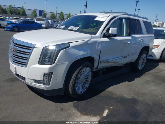 Продаж на аукціоні авто 2017 Cadillac Escalade Platinum, vin: 1GYS4DKJ0HR165932, номер лоту: 45293981