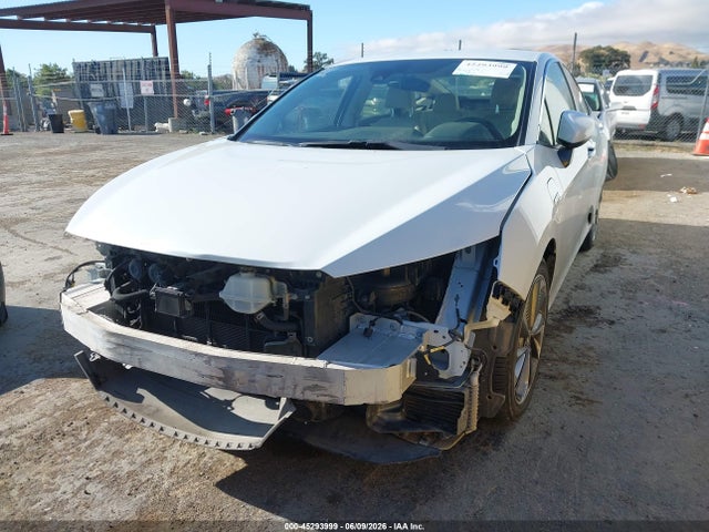 JHMZC5F13JC021760 Honda CLARITY PLUG-IN HYBRID