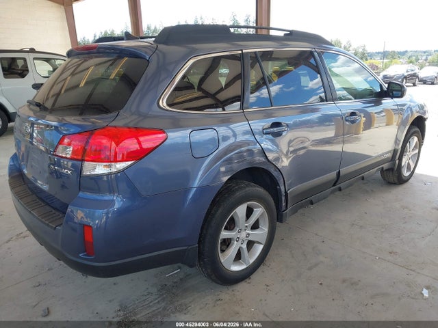 Subaru Outback 2.5i Premium 2014 4S4BRCCC3E3260738 Image 4
