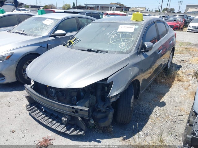 3N1AB7AP1JY347995 Nissan SENTRA SV
