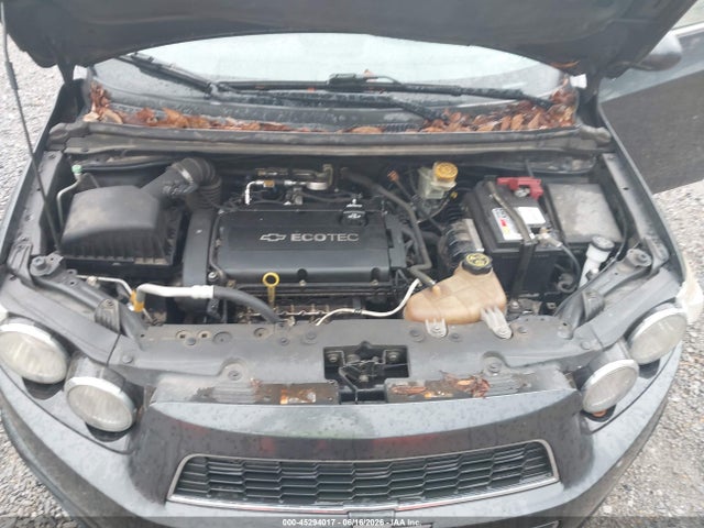 Chevrolet Sonic Lt Auto 2015 1G1JC5SH1F4166890 Image 10