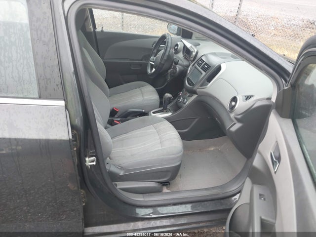 Chevrolet Sonic Lt Auto 2015 1G1JC5SH1F4166890 Image 5