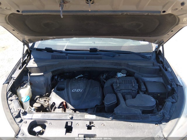 5XYZTDLB2FG252418 Hyundai Santa Fe Sport 2.4l