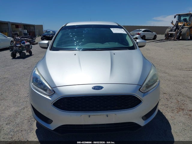 1FADP3F27JL317156 Ford FOCUS SE