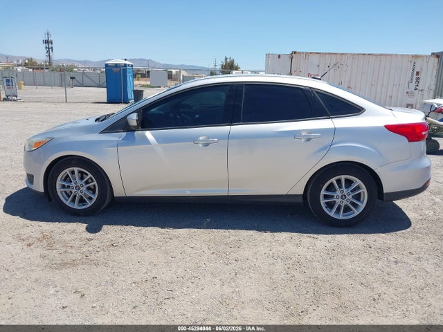 1FADP3F27JL317156 Ford FOCUS SE
