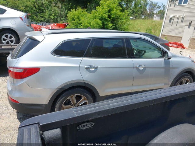 Продажа на аукционе авто 2016 Hyundai Santa Fe Se, vin: KM8SMDHF9GU151561, номер лота: 45294058