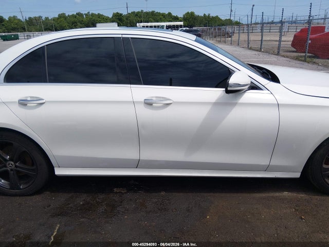 Mercedes-Benz E 300 2017 WDDZF4JB3HA242967 Image 13