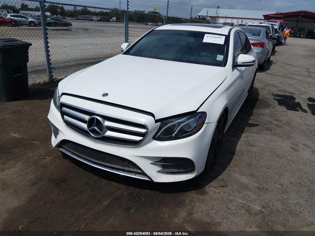 Mercedes-Benz E 300 2017 WDDZF4JB3HA242967 Image 2