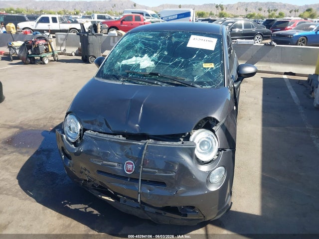 2017 Fiat 500e Battery Electric მანქანა იყიდება აუქციონზე, vin: 3C3CFFGEXHT699253, აუქციონის ნომერი: 45294106