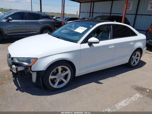 Audi A3 1.8t Premium 2016 WAUA7GFF7G1005525 Image 2