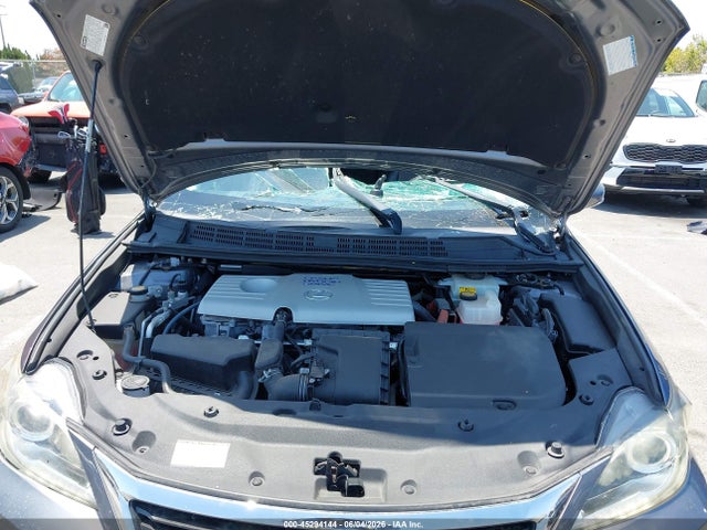 Lexus CT 200H 2014 JTHKD5BH6E2175070 Image 10