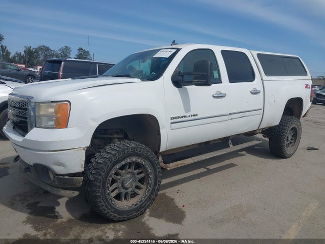 45294146 :رقم المزاد ، 1GT125C86BF205707 vin ، 2011 Gmc Sierra 2500hd Denali مزاد بيع