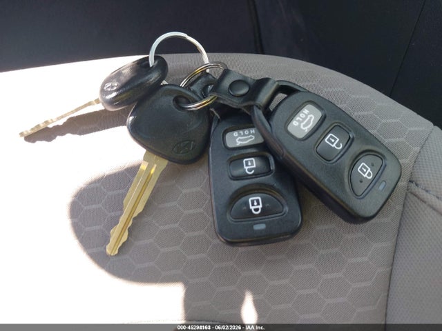 Продажа на аукционе авто 2020 Hyundai Elantra Se, vin: 5NPD74LF5LH616272, номер лота: 45294163
