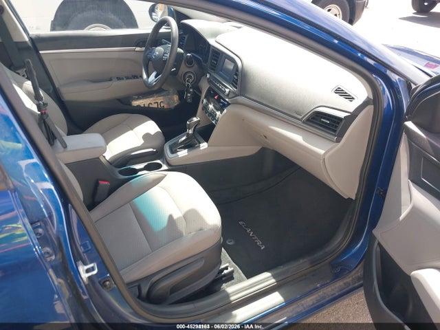 Продажа на аукционе авто 2020 Hyundai Elantra Se, vin: 5NPD74LF5LH616272, номер лота: 45294163