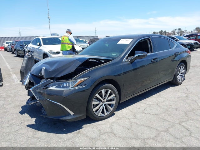 Lexus ES 350 2020 58ACZ1B11LU080022 Image 2