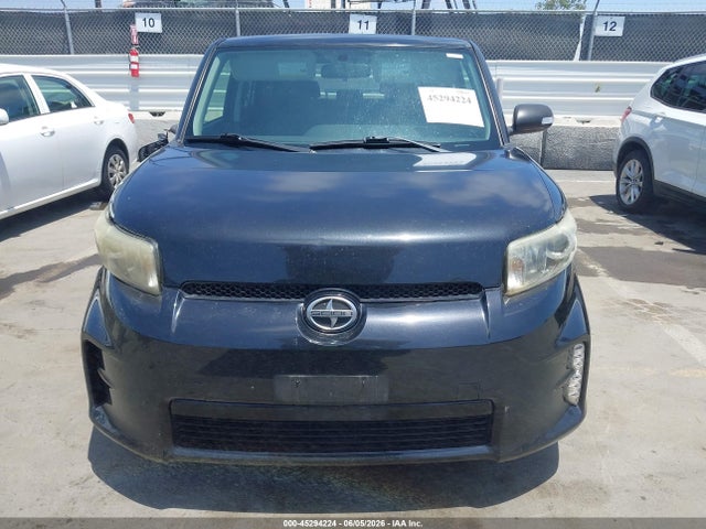 Scion XB 2014 JTLZE4FEXEJ055743 Image 12