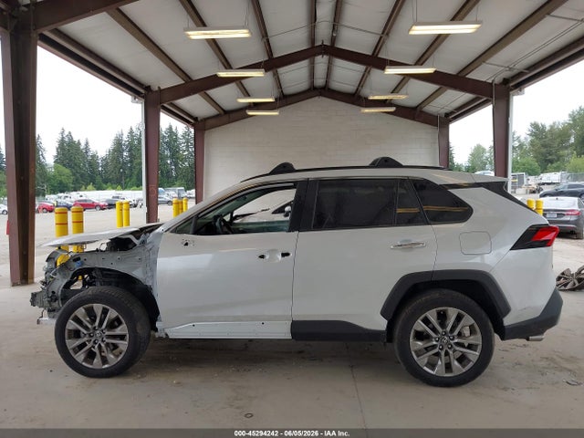 Toyota Rav4 Limited 2025 JTMN1RFV3SJ043092 Image 15