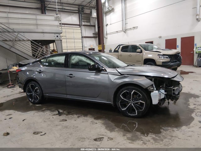 1N4BL4CW2PN400829 Nissan Altima Sr Intelligent Awd