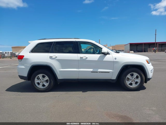 1C4RJFAG0HC719424 Jeep Grand Cherokee Laredo 4x4