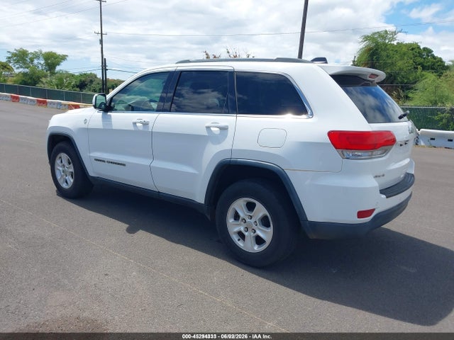 1C4RJFAG0HC719424 Jeep Grand Cherokee Laredo 4x4