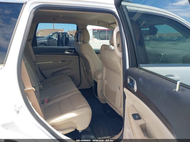 1C4RJFAG0HC719424 Jeep Grand Cherokee Laredo 4x4