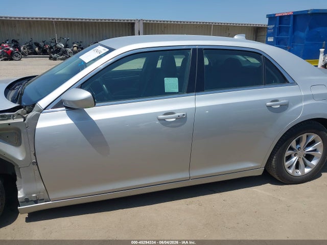 Aukcja sprzedaży 2019 Chrysler 300 Touring, vin: 2C3CCAAG3KH682977, numer aukcji: 45294334