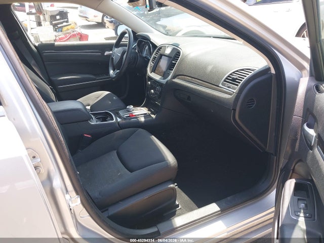 Aukcja sprzedaży 2019 Chrysler 300 Touring, vin: 2C3CCAAG3KH682977, numer aukcji: 45294334
