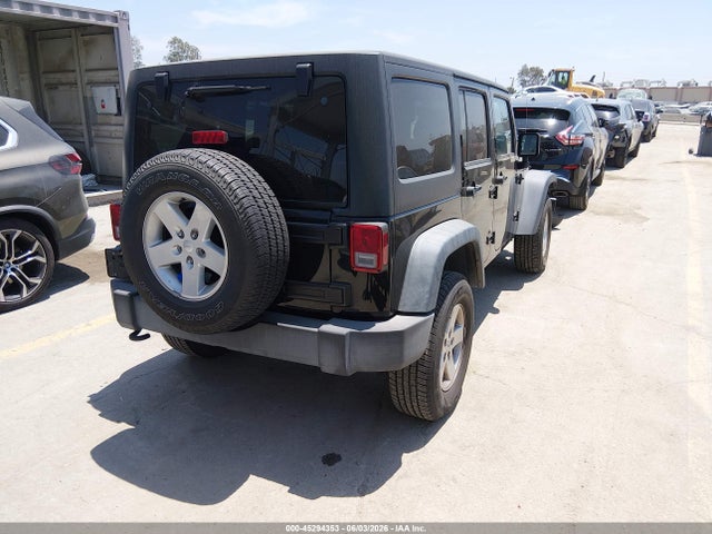1C4BJWDG3JL862533 Jeep Wrangler Jk Unlimited Sport S 4x4