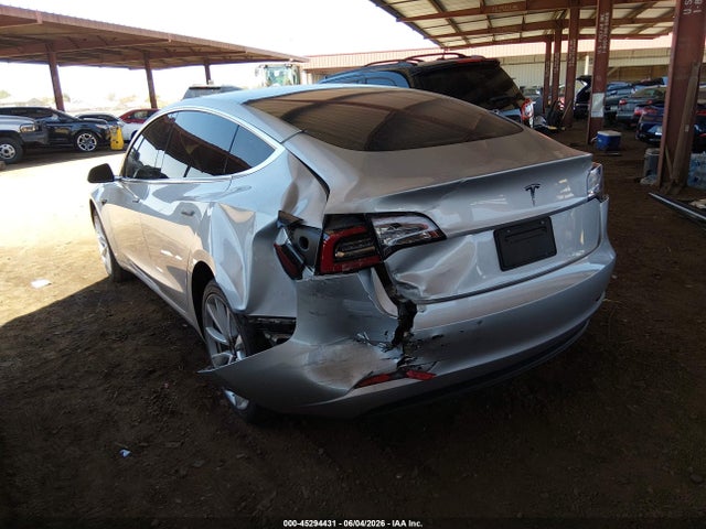 45294431 :رقم المزاد ، 5YJ3E1EA5JF098466 vin ، 2018 Tesla Model 3 مزاد بيع