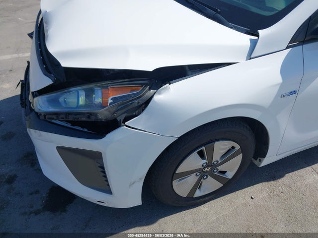 Продаж на аукціоні авто 2019 Hyundai Ioniq Hybrid Blue, vin: KMHC65LC2KU107539, номер лоту: 45294439