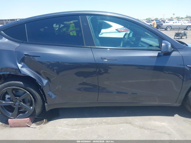 Продажа на аукционе авто 2026 Tesla Model Y Premium Rear-wheel Drive/rear-wheel Drive, vin: 7SAYGDED0TF638288, номер лота: 45294441
