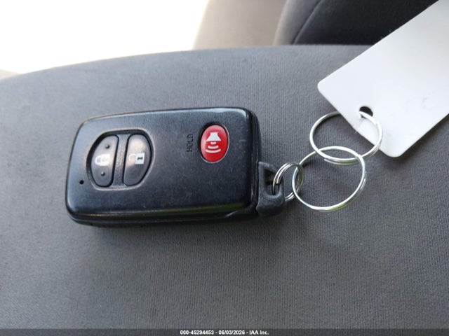 2011 Toyota Prius Two მანქანა იყიდება აუქციონზე, vin: JTDKN3DU7B5330197, აუქციონის ნომერი: 45294453